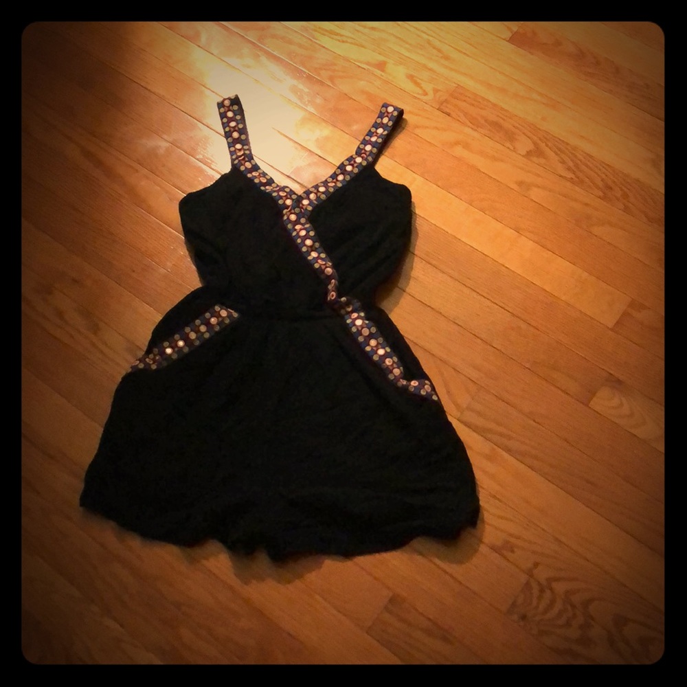 Black sleeveless romper